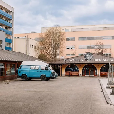 Skau 1 Old Town Family & Business Free Parking * Pressburg