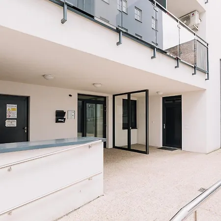 Skau 1 Old Town Family & Business Free Parking Apartment Bratislava